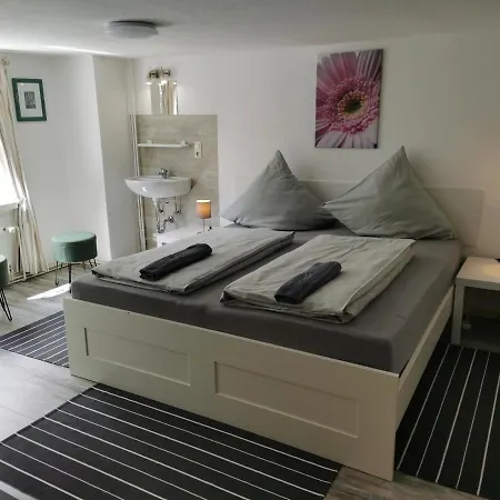Celina Apartment *
